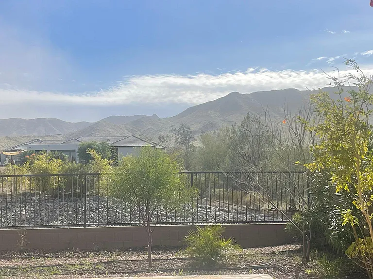 1547 W Corral Rd — Photo 32