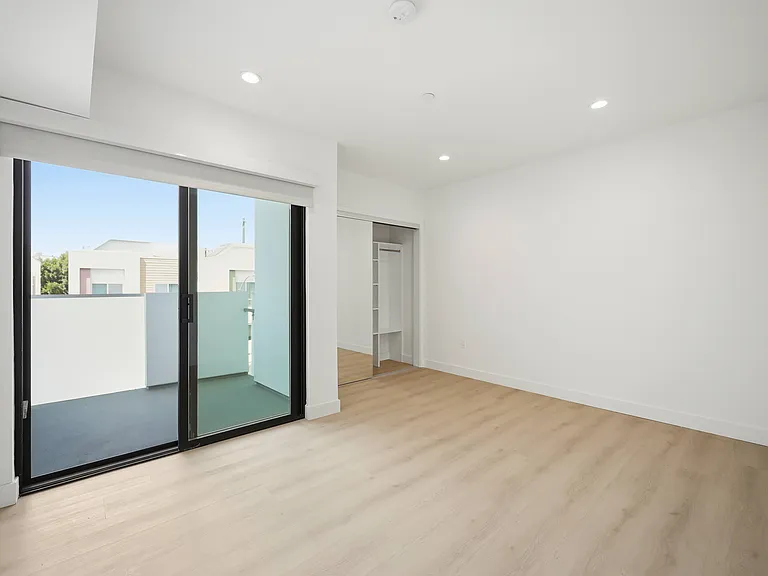 Hi Point Terrace by Wiseman — Photo 314