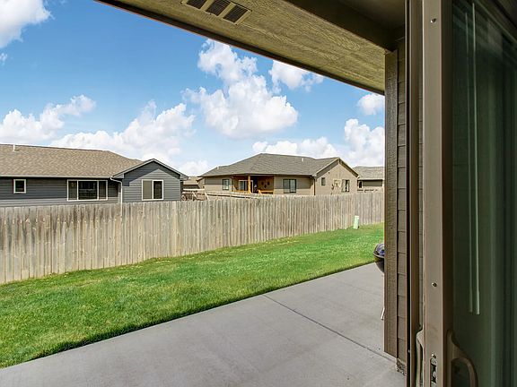 5th image of 7900 W Lobelia St #B73ce284b