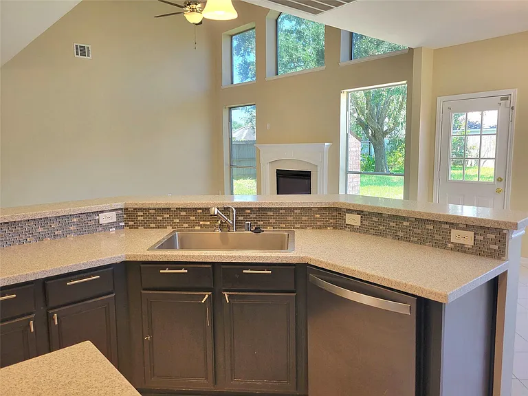 2134 Hill Canyon Ct — Photo 12