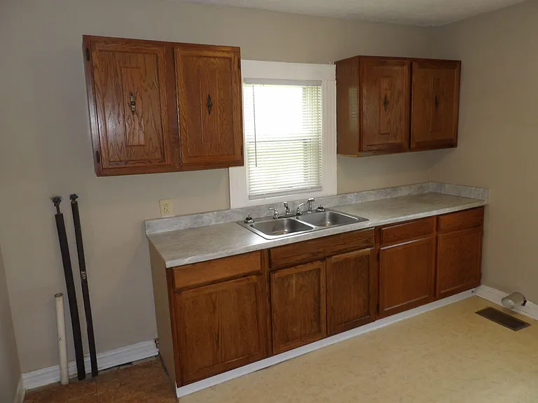 400 Noel Ave — Photo 24