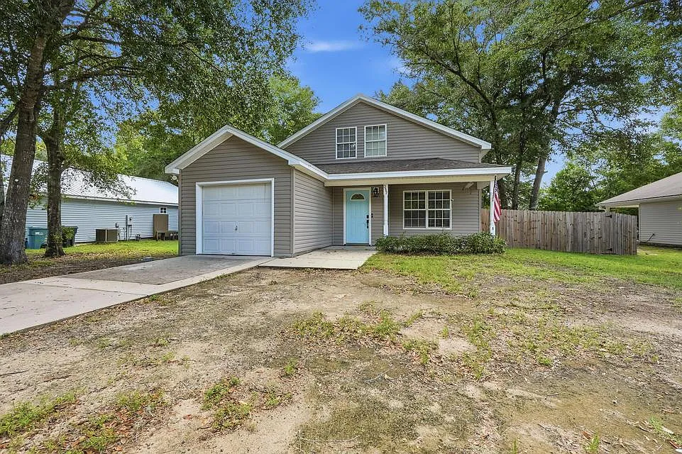 4 bed, 2.0 bath, 1584 sqft, $1,750 — Photo 2