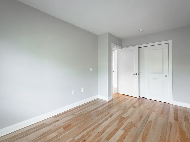 Grant Commons Bedroom