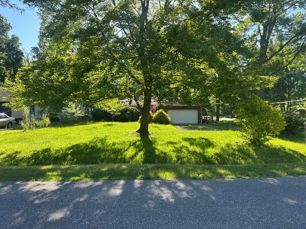 12381 Blazey Trl, Strongsville, OH 44136