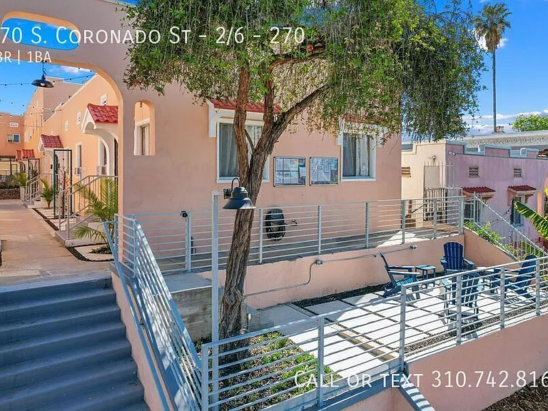 270 S Coronado St #2/6 — Photo 36