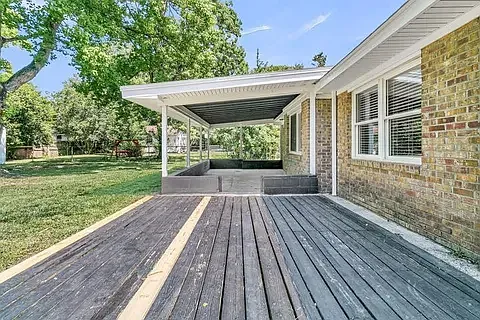 109 Camellia Rd — Photo 41