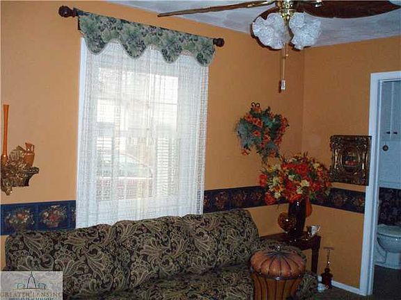 2nd image of 3015 Delta River Dr