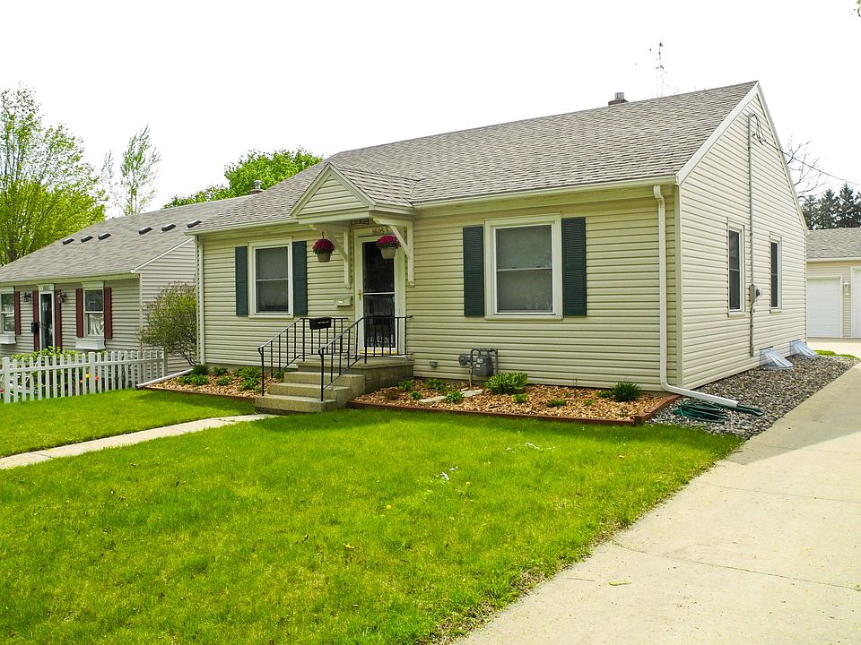 1605 7 1/2 Ave NE, Rochester