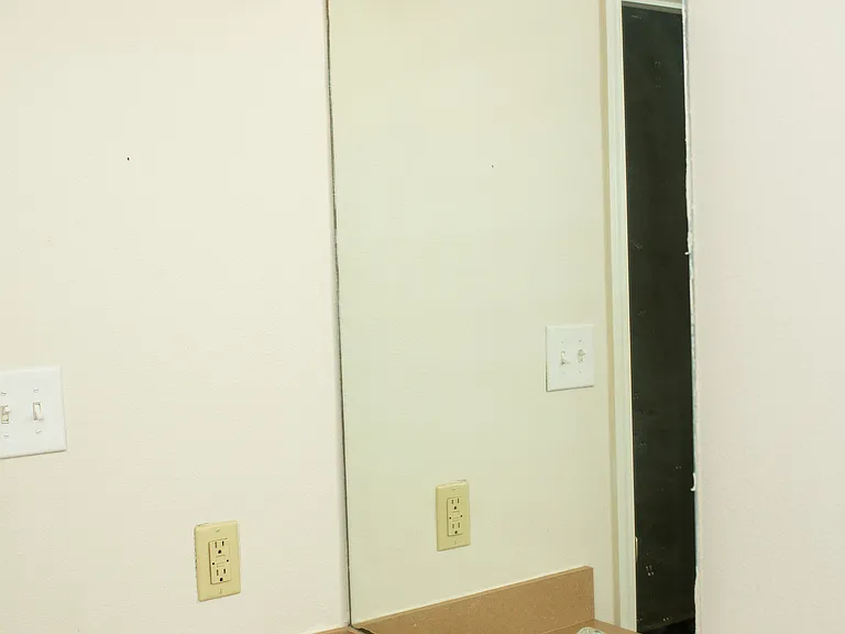 23297 High Pt St — Photo 3