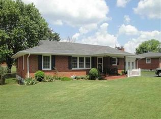 143 Robin Ave, Bowling Green, KY 42101