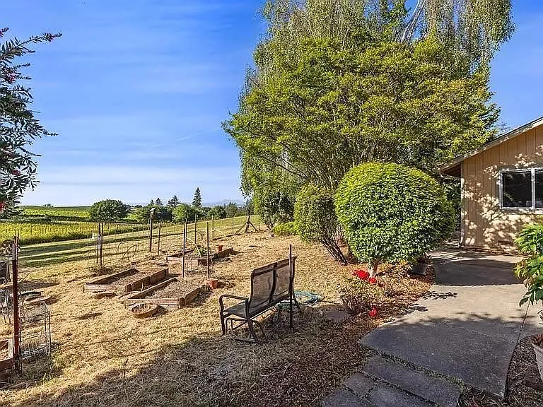 1187 Debbie Hill Rd — Photo 17
