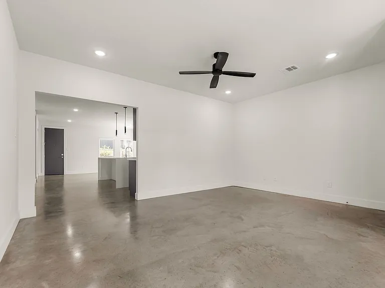 3006 Alpha Wolf Ct — Photo 12