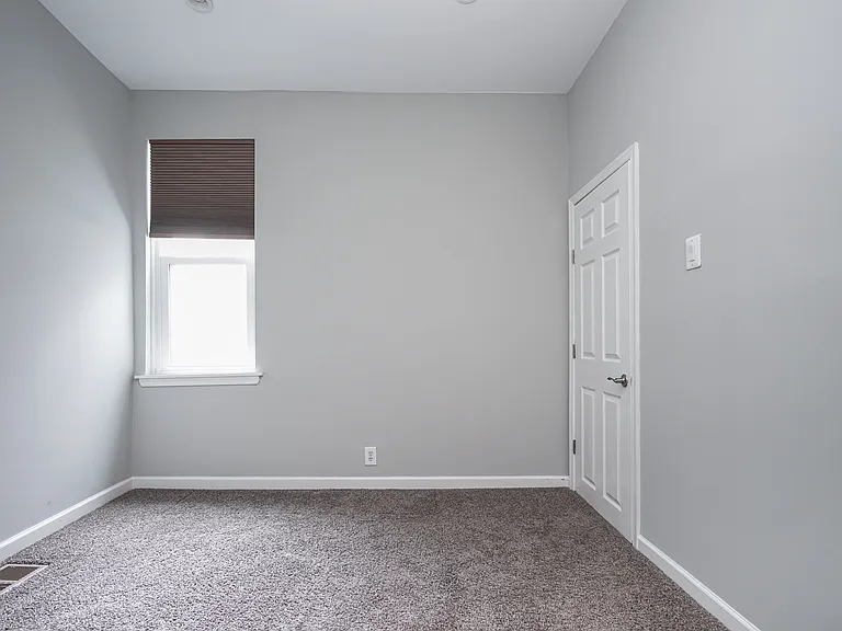 1343 S 19th St — Photo 22