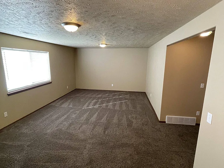 3820 S Morrow Ln — Photo 18