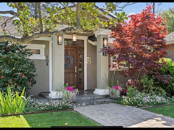 5th image of 33 Mayer Ct