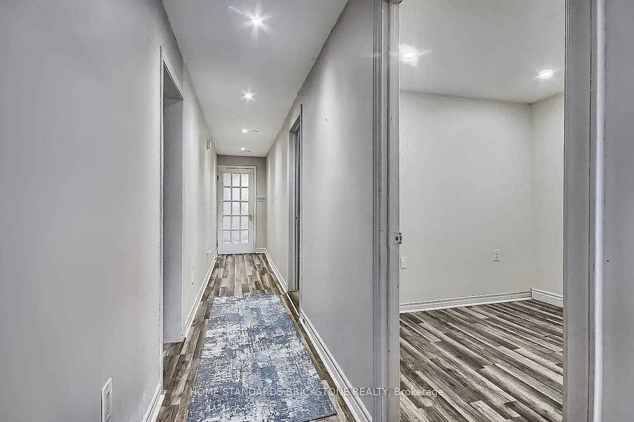 2 bed, $1,600 — Photo 4