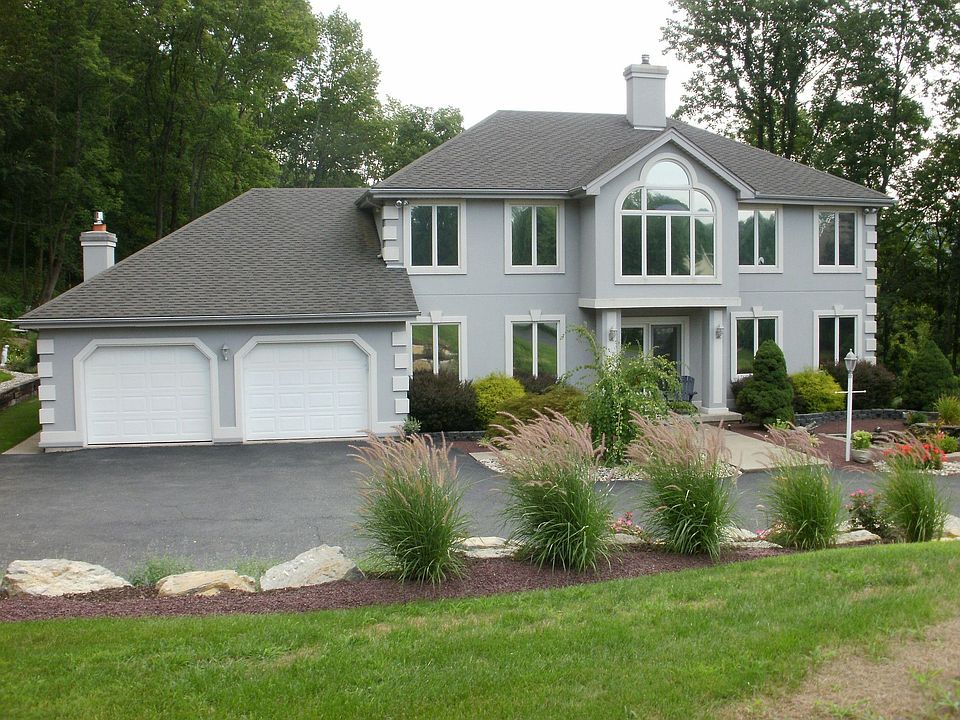 2nd image of 4267 Primrose Ln