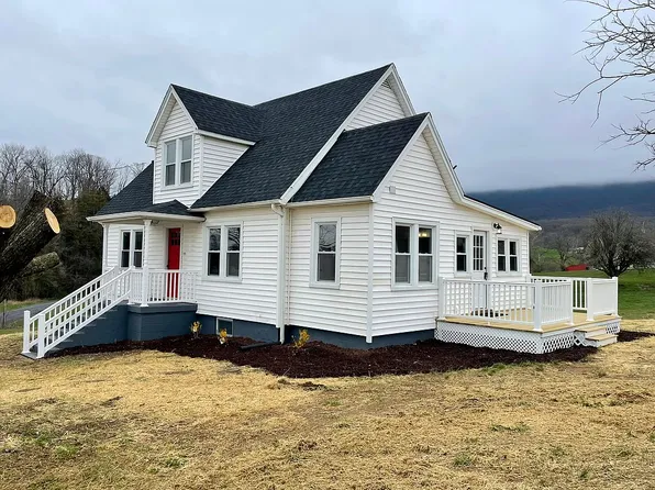 1995 Bazzle Ln, Broadway, VA 22815