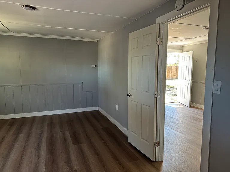 1195 N Rancho Ave — Photo 8