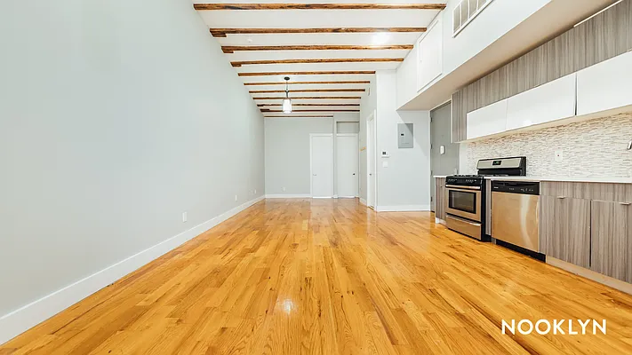 Rented by Nooklyn NYC LLC | media 24