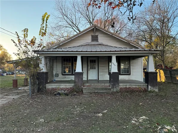 923 Church Ave, Mulberry, AR 72947