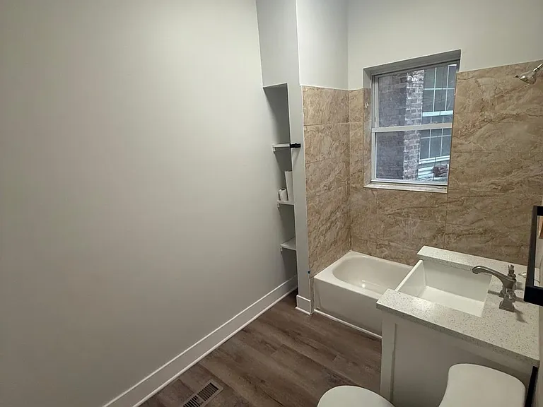5433 S Indiana Ave #2N — Photo 11