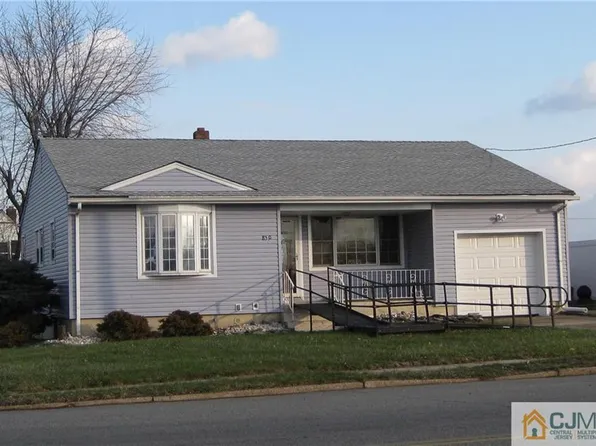 850 Florida Grove Rd, Perth Amboy, NJ 08861