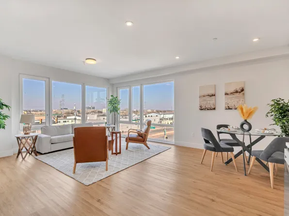 3601 Liberty Avenue image 6 of 24