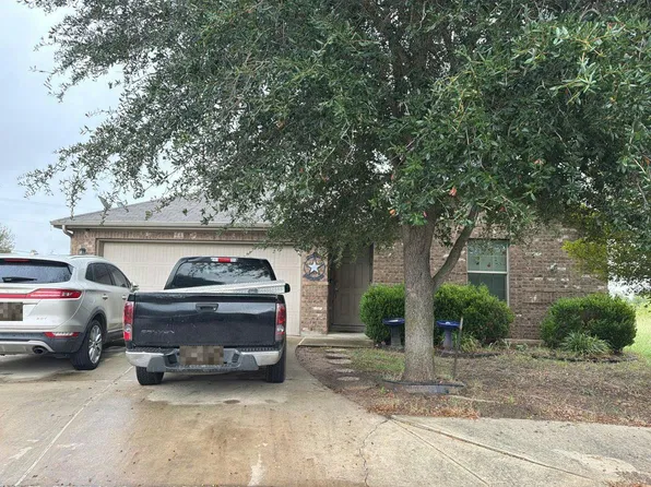 18437 Cloudmore Ln, Elgin, TX 78621