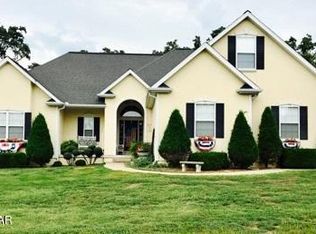 2425 Stinnet Dr, Joplin, MO 64804