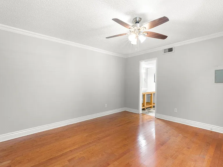 2750 Holly Hall St #901 — Photo 27