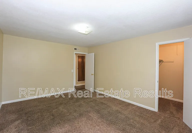 815 S 28th St — Photo 13