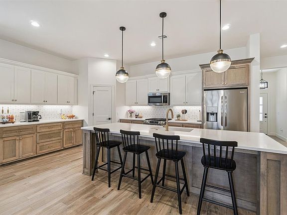 3rd image of 11801 Kylie Elizabeth Rd