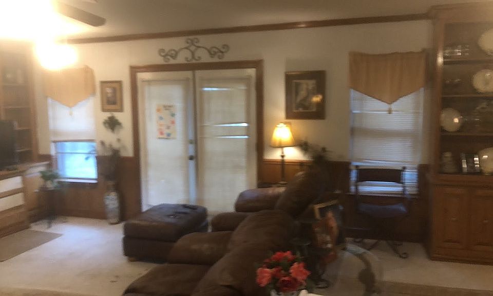 2nd image of 10124 Black Oak Dr