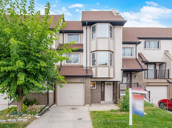 6780 Formentera Ave #20, Mississauga, ON L5N 2L1