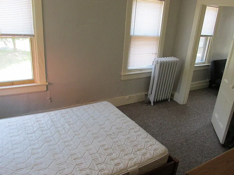 408 Stewart Ave #6 — Photo 8