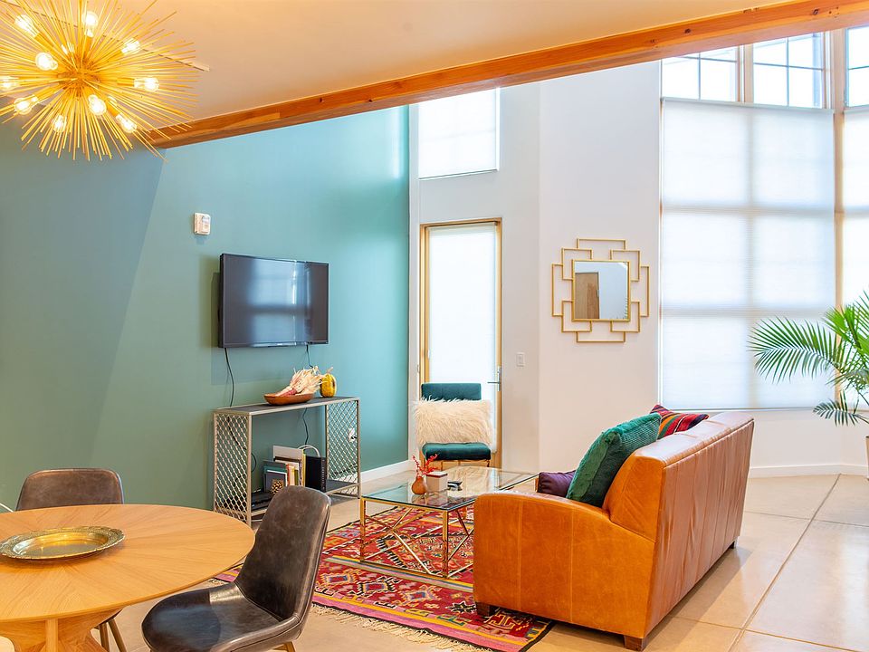 1st image of 703 Camino De La Familia Unit 3203