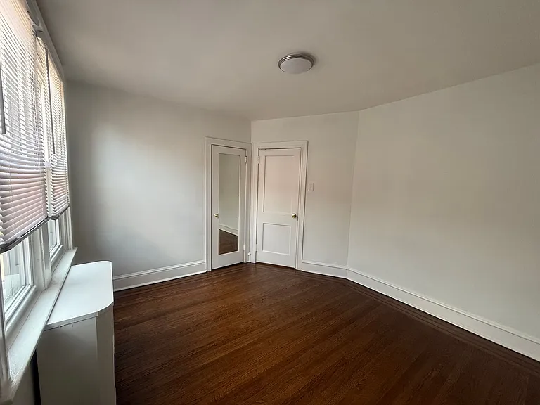 373 E Cliveden St — Photo 26