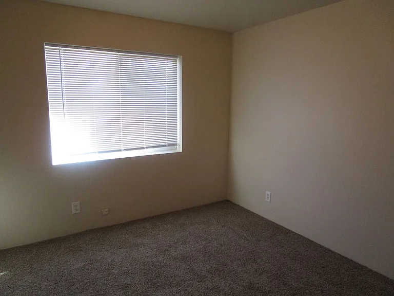 178 SW Ivy Ct — Photo 7