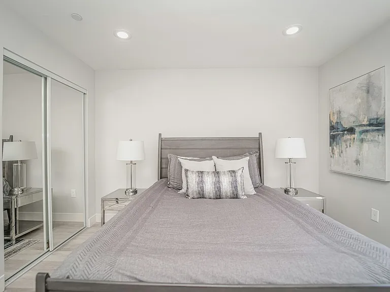 1321 Bates Ave #1323 — Photo 20