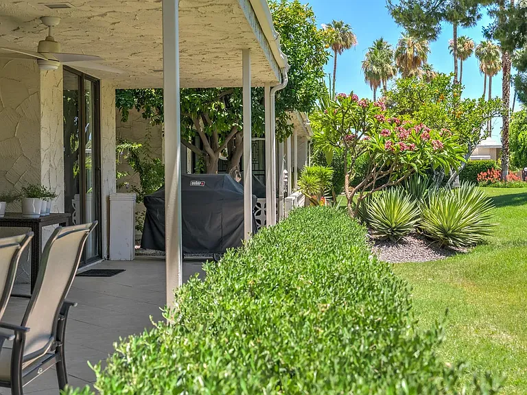 1511 E Twin Palms Dr — Photo 32