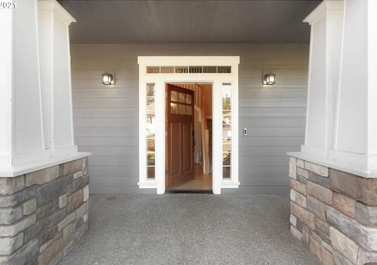 Spacious 5BR House in Tigard — Photo 3