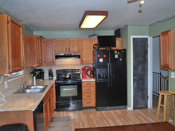 5th image of 3921 W Lishawn Dr
