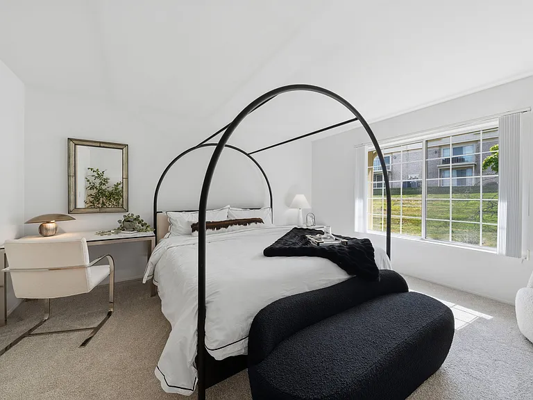 Aldingbrooke Apartments — Photo 25
