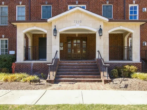 3210 W End Cir #102, Nashville, TN 37203