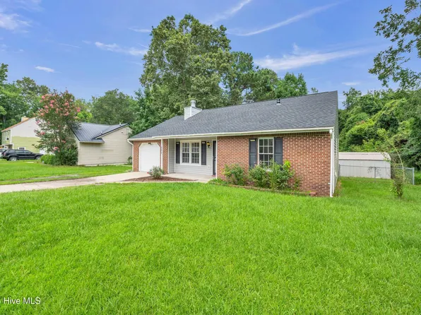 502 Regalwood Drive, Jacksonville, NC 28546