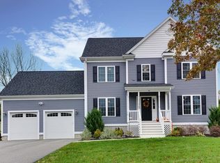 16 Lynn Dr, Attleboro, MA 02703