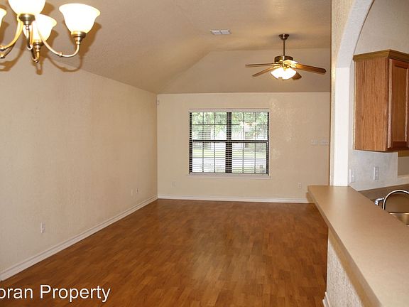 2nd image of 502 Wright Ave