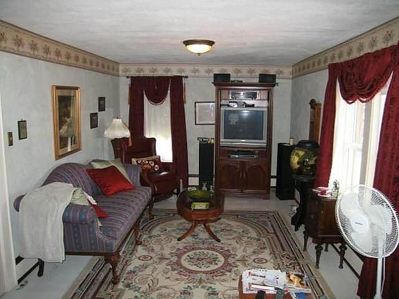 5th image of 8254 N Teutonia Ave