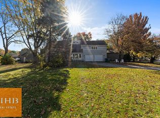 571 Fairview Ter, Verona, WI 53593